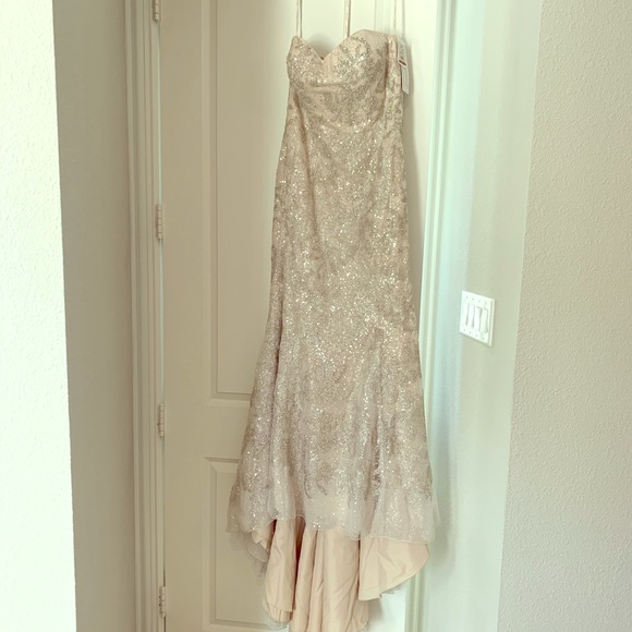 David’s Bridal Wedding Dress size 14 - Picture 1 of 9